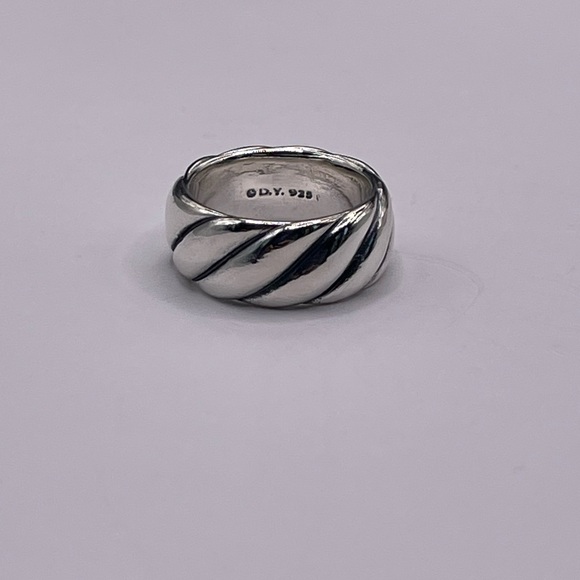 David Yurman Sculpted Cable Band Ring - Picture 6 of 8
